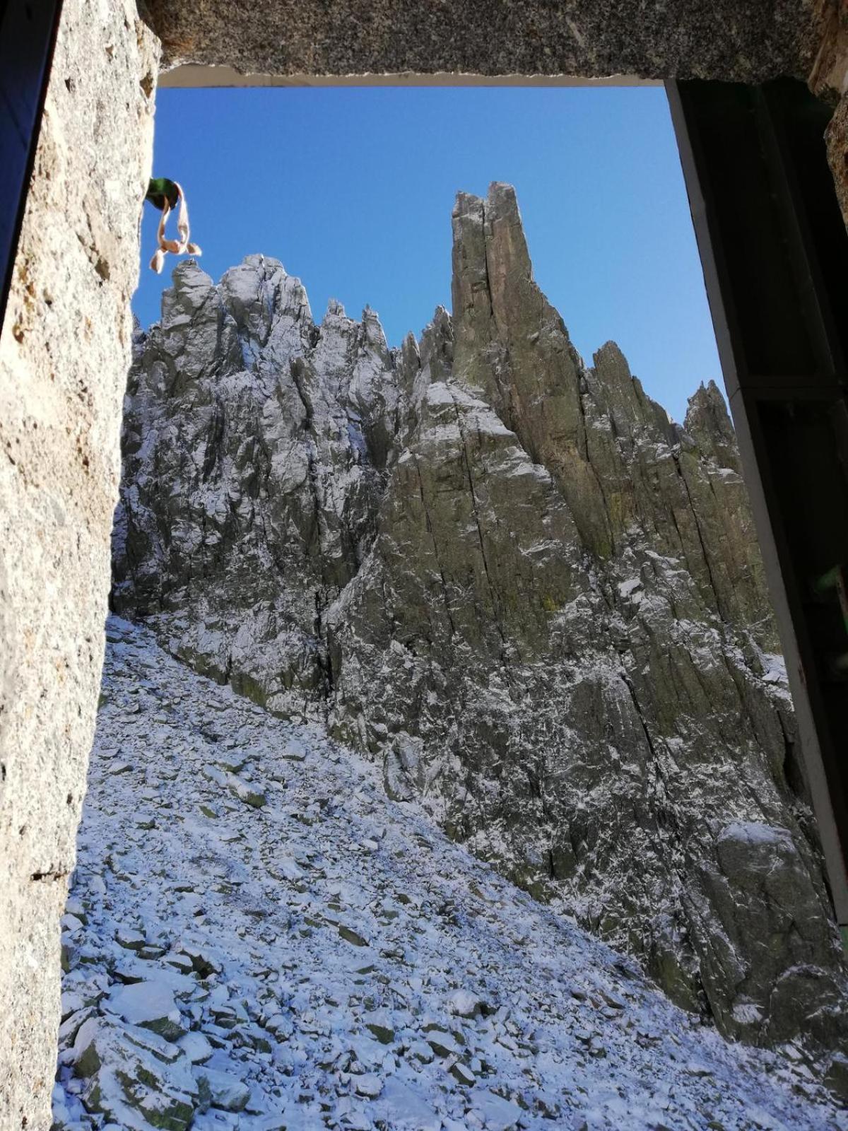 Hostal Cielo De Gredos Guisando Bagian luar foto